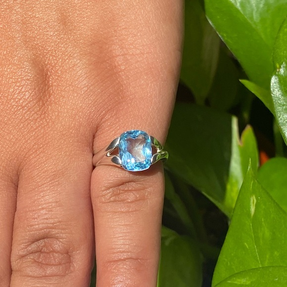 925 Aquamarine💠 Ring & Necklace set✨ - Picture 5 of 17